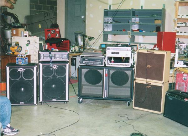 lots of amps
